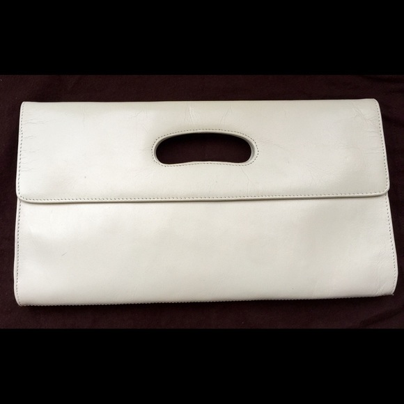 Oversized Envelope Clutch 📩 HOBO International
