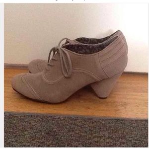 BC Taupe/Grey Oxford