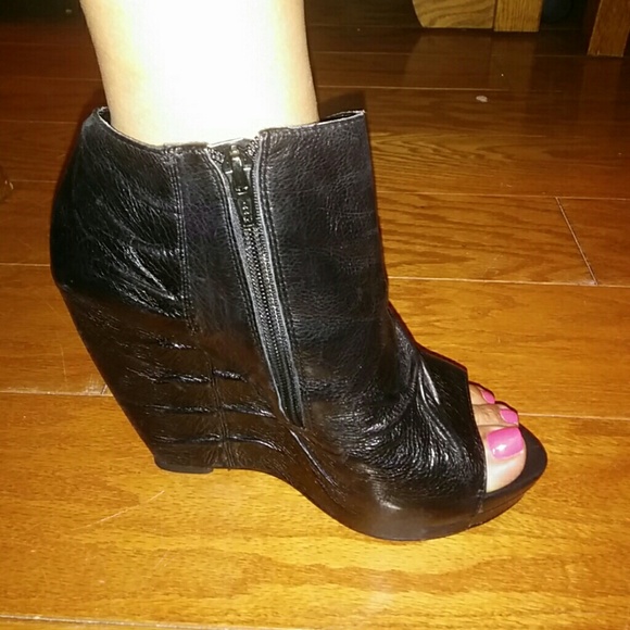 Carlos Santana Leather Booties/wedges