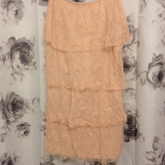 Tiered lace dress size L