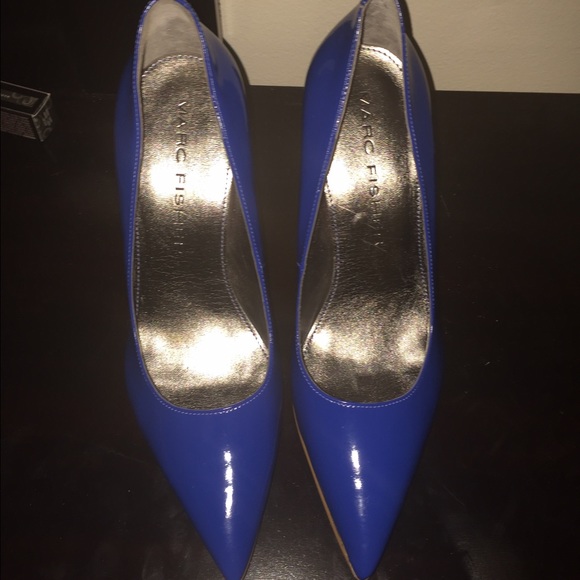 Marc Fisher Blue pointed toe heels