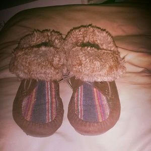 Cute brown boots colered patterned