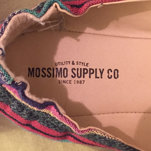 Patterned Flats - Picture 3 of 3