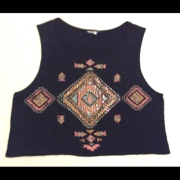 Aztec Crop Muscle Tee - Picture 2 of 3