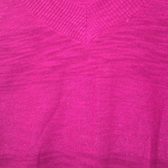 Pretty express top - Picture 3 of 3