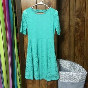 Torques lace open back dress