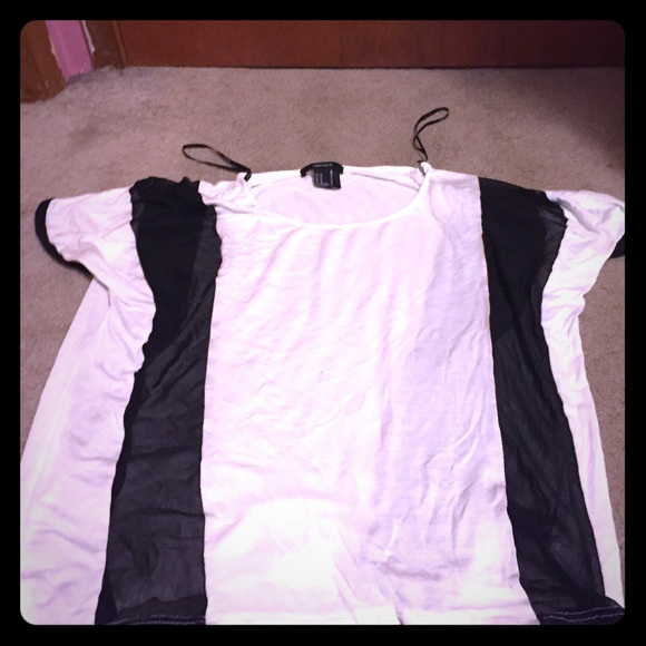 Forever 21 black and white top