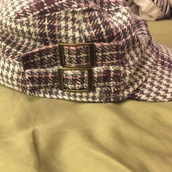 Cute patterned hat - Picture 2 of 3
