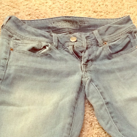 American Eagle Lightwash Jeans