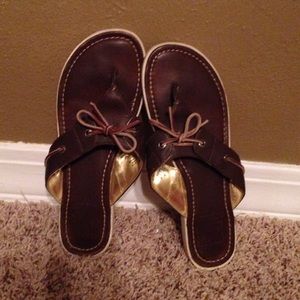Brown sperry flops!!