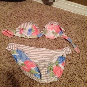 SMALL swimsuit cute floral!! Reversible bottoms!