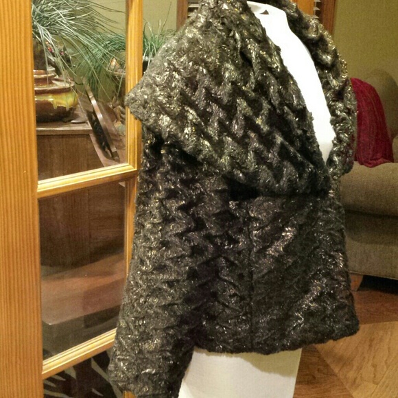 Small Alice & Olivia Masha Faux Fur Jacket - Picture 4 of 4