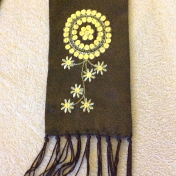 💛Beautiful Boho LOFT Sequin wrap belt 💛 - Picture 2 of 4