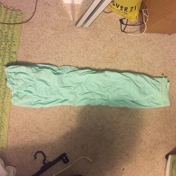 Lululemon workout pants NEVER WORN