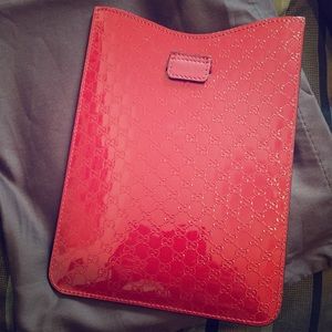 Gucci mini iPad or Samsung Note cover