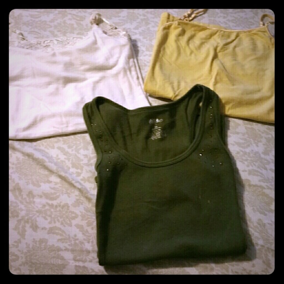 Bundle 3 tops