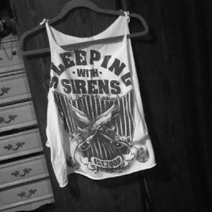 Sleeping with sirens tank