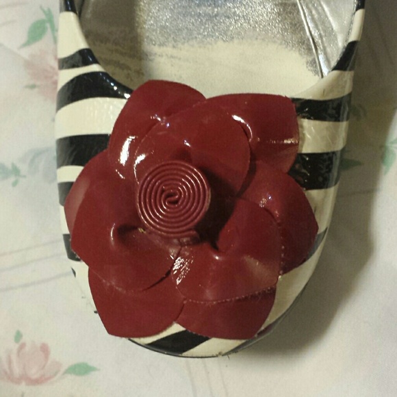 SOLD - Picture 2 of 4