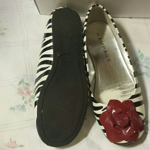 SOLD - Picture 3 of 4