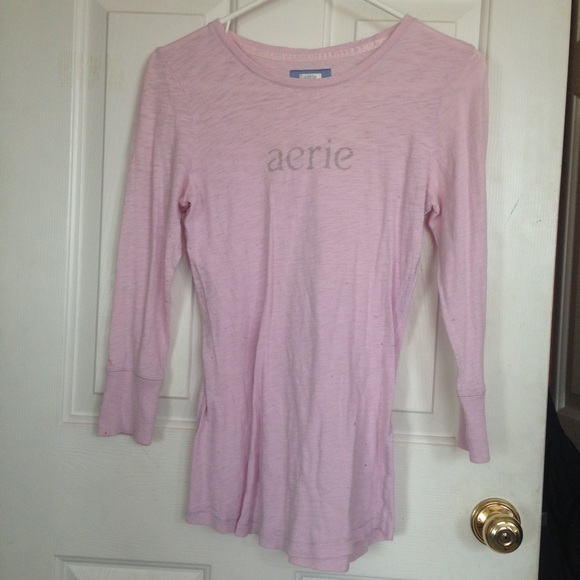 Aerie and American eagle long sleeved shirts