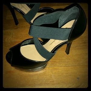 Jessica Simpson Black patent platform heels