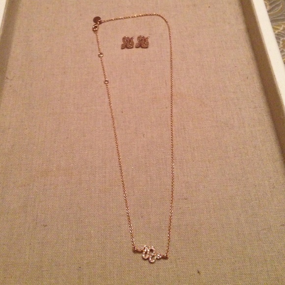 Sidewinder stud & necklace set