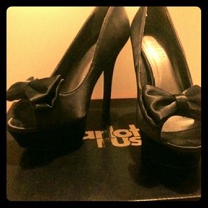 Peep toe stiletto heel