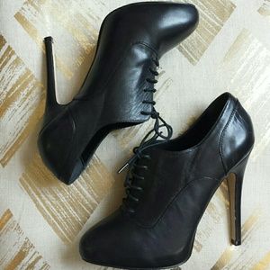 NWOT Aldo Black Lace-up Booties
