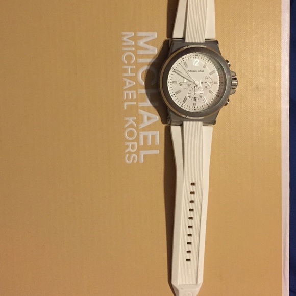 Micheal kors real men's bran new watch! - Picture 2 of 2
