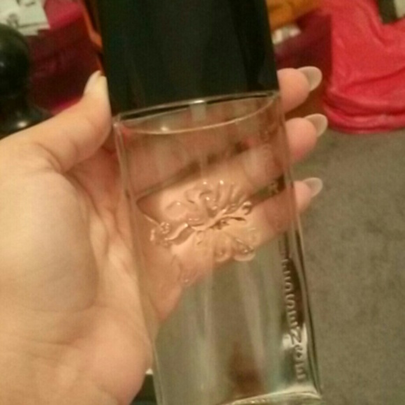 Perfume Smells Amazing