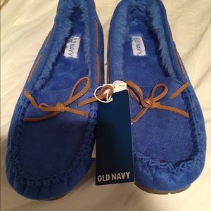 Old Navy moccasin slippers