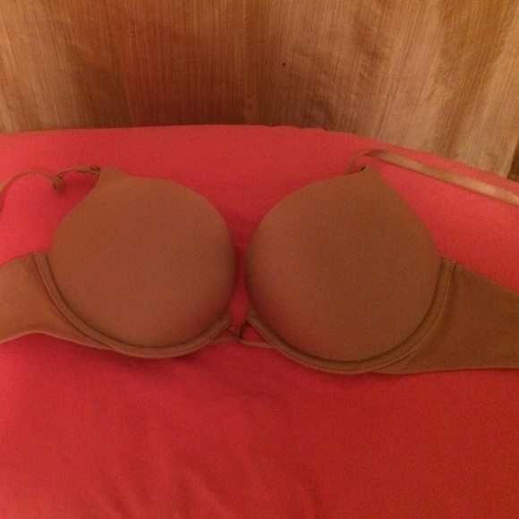 Victoria's Secret Bombshell bra EUC Like New!