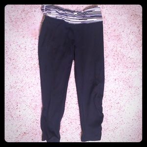 BLACK AND PATTERNED WORKOUT YOGA RUNNING PANTS