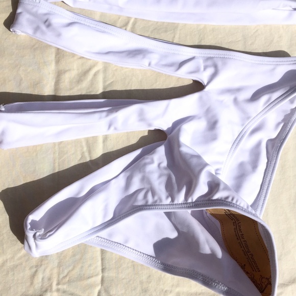 Sexy one piece cutout 1 shoulder swimsuit white BN - Picture 3 of 4