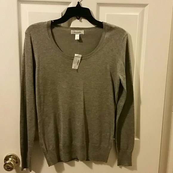 Gray sweater