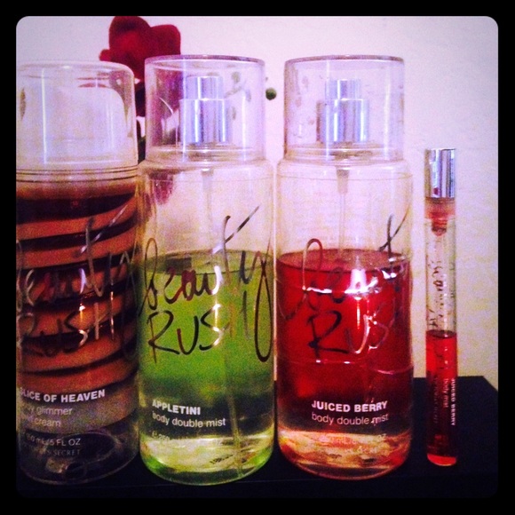 Beauty rush juiced berry mist & purse sprayer.