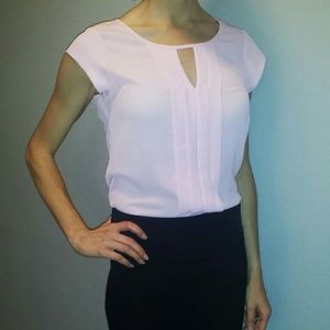 Express pale pink keyhole blouse