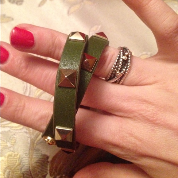 Pyramid double wrap bracelet