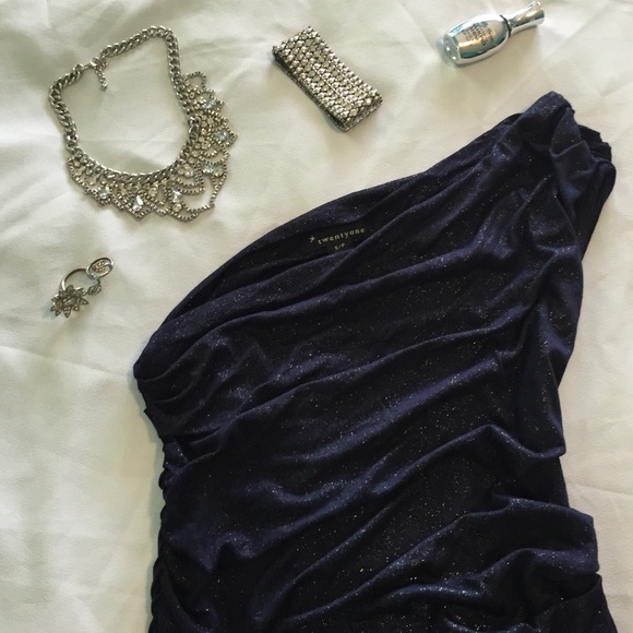 Navy blue glitter one shoulder top w/ scrunch side - Picture 1 of 4