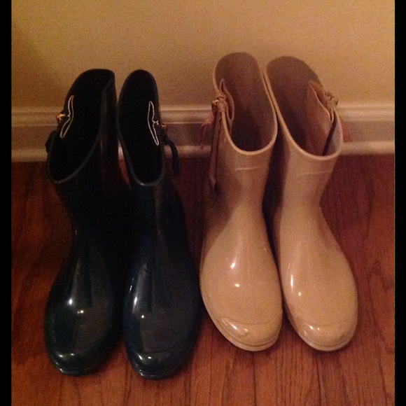 Rain boots