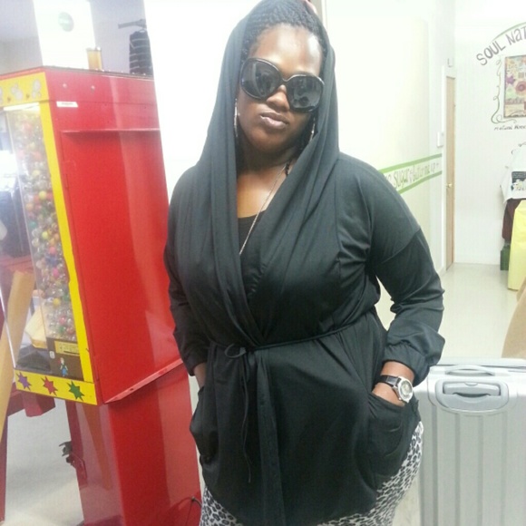 Hooded jacket - Picture 2 of 2