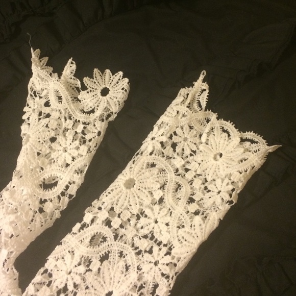 Top - Picture 2 of 2