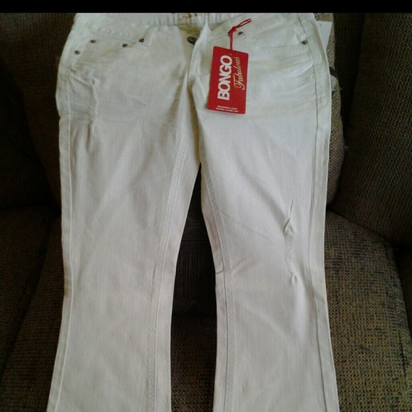 BONGO Low rise ultra flare leg jeans
