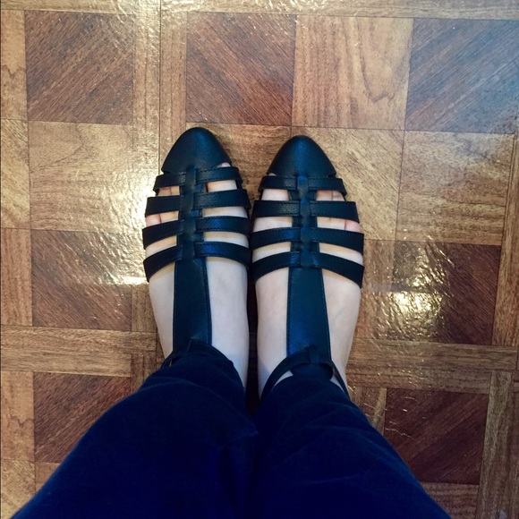 Black sandals NIB - Picture 4 of 4