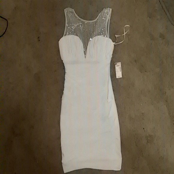 It's a couple sizes too big for me - Picture 1 of 3