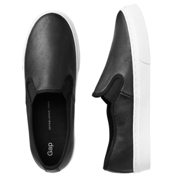 Gap sneakers