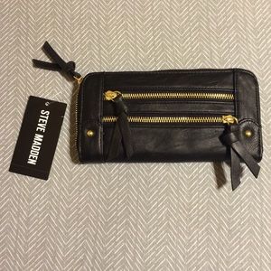 Steve Madden Black Double Zip Wallet