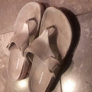 Light grey sandals