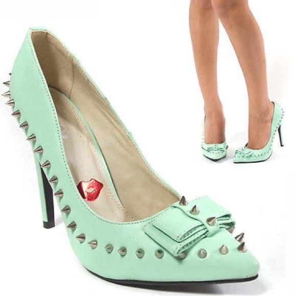 Red kiss pointy toe spikes stiletto high heel pump