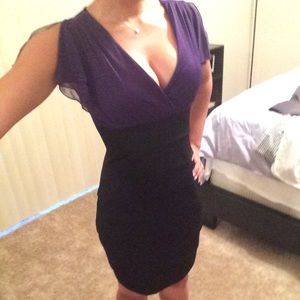 Shaped formfitting dress.